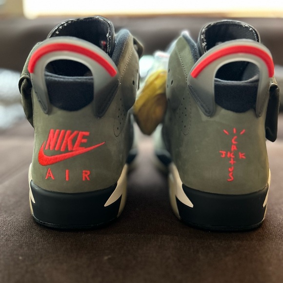 Jordan 6 retro cactus jack travis Scott size 11 brand new - Picture 3 of 3
